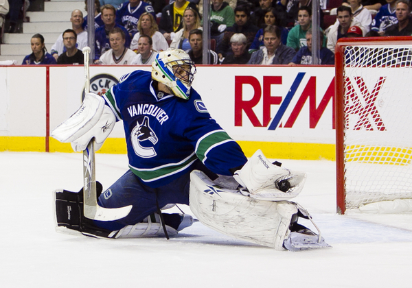 3 Legendary Goalies Who Defined the Canucks’ Greatest Playoff Runs