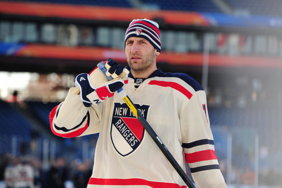 Mike Rupp New York Rangers Winter Classic 