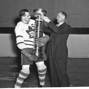 0123 Syl Apps Stanley Cup