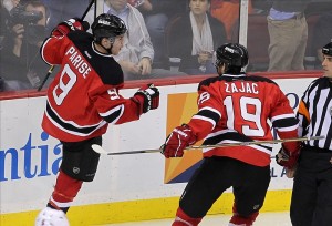 Parise_Zajac Zach Parise scores on Lundqvist