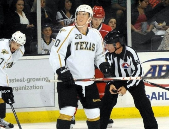Cody Eakin faceoff