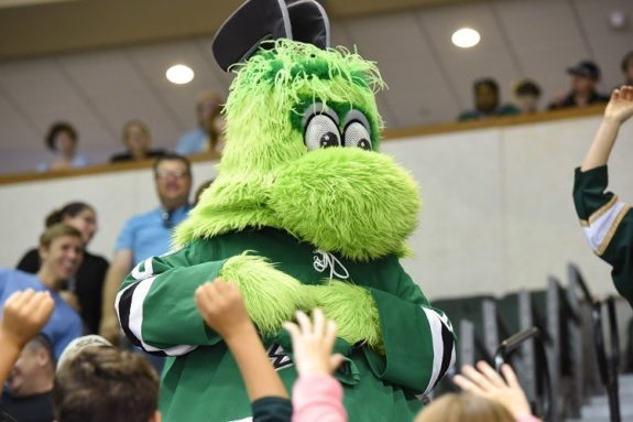 Should the Stars take Victor on the Road