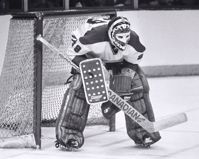 What if the Bruins Had Kept Ken Dryden?