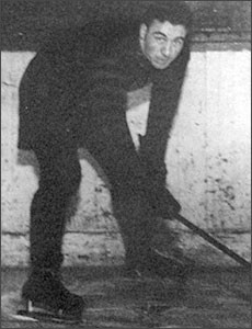 Toe Blake with the Hamilton Tigers. (HHOF)