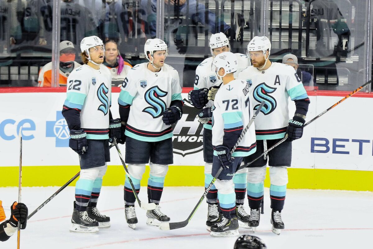 Jared McCann Mason Appleton Kraken Celebration
