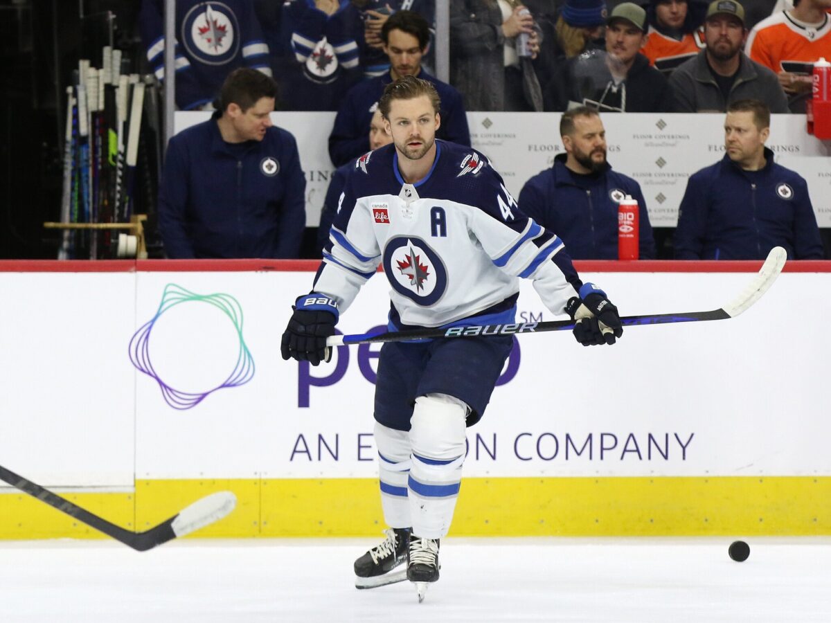Josh Morrissey Winnipeg Jets