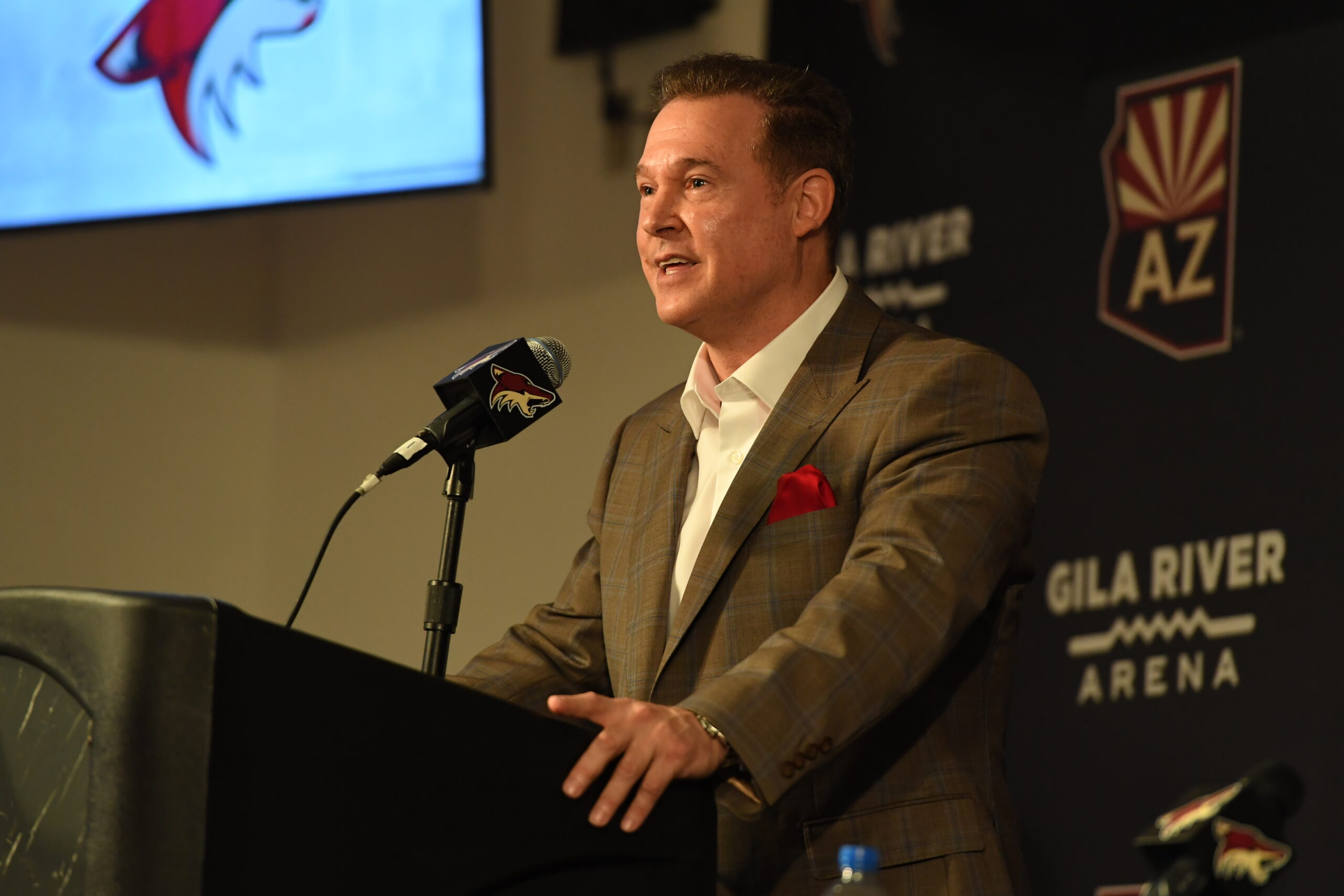 Alex Meruelo Walking Away From Arizona Coyotes – Sources