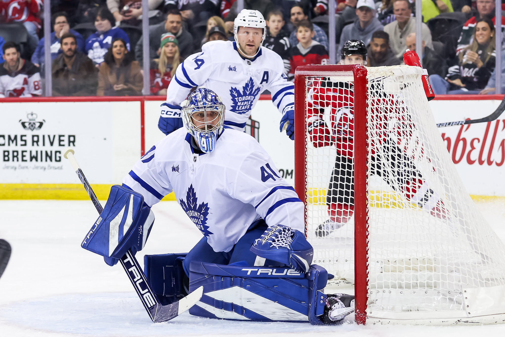 Anthony Stolarz Credits Fans’ Passion, Loyalty for Staying With Maple Leafs