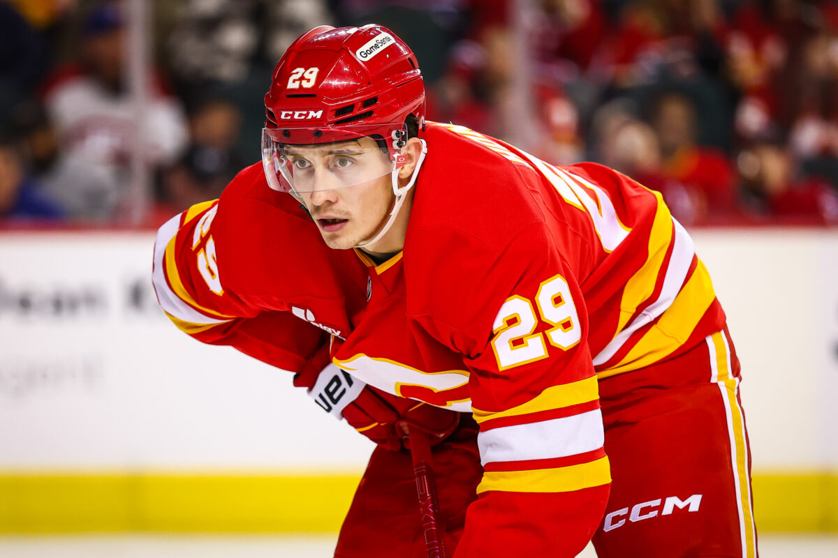 Samuel Honzek Calgary Flames
