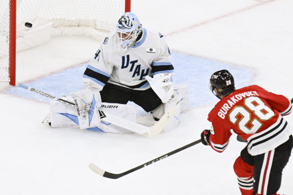 Andre Burakovsky, Vitek Vanecek, Chicago Blackhawks, Utah Mammoth