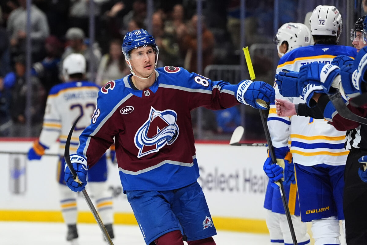 Martin Necas Colorado Avalanche