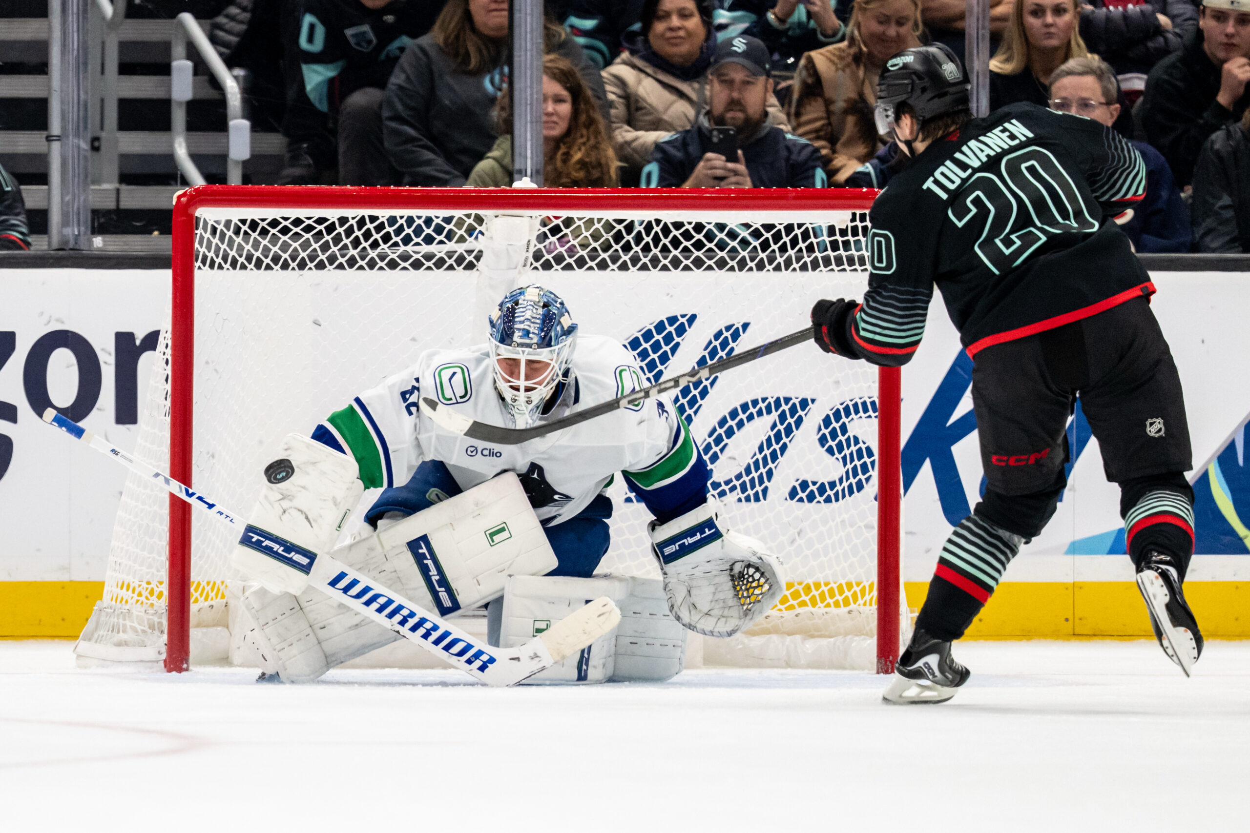 Kevin Lankinen Vancouver Canucks