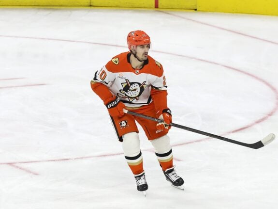 Bruins Should Pursue Kreider Acquisition