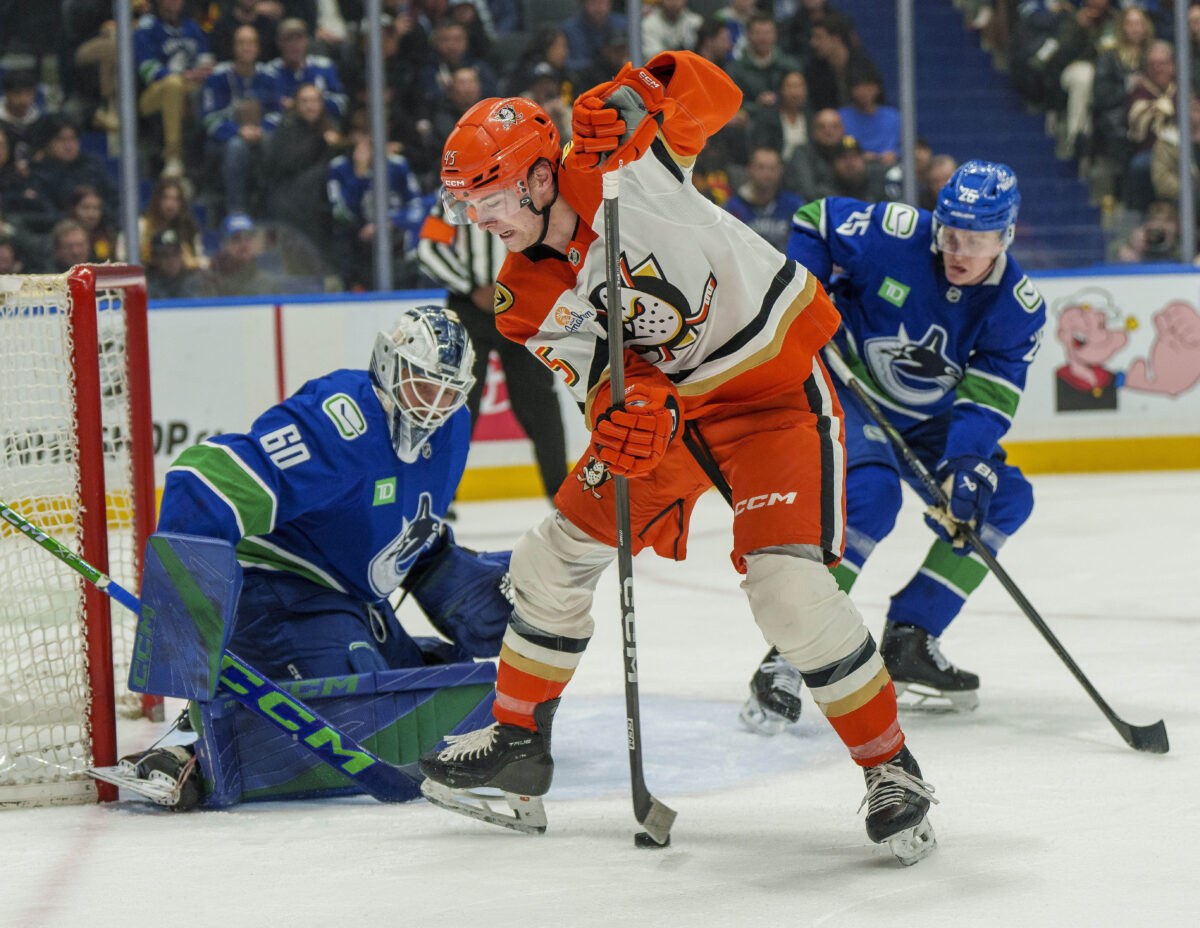 Nikita Tolopilo Vancouver Canucks