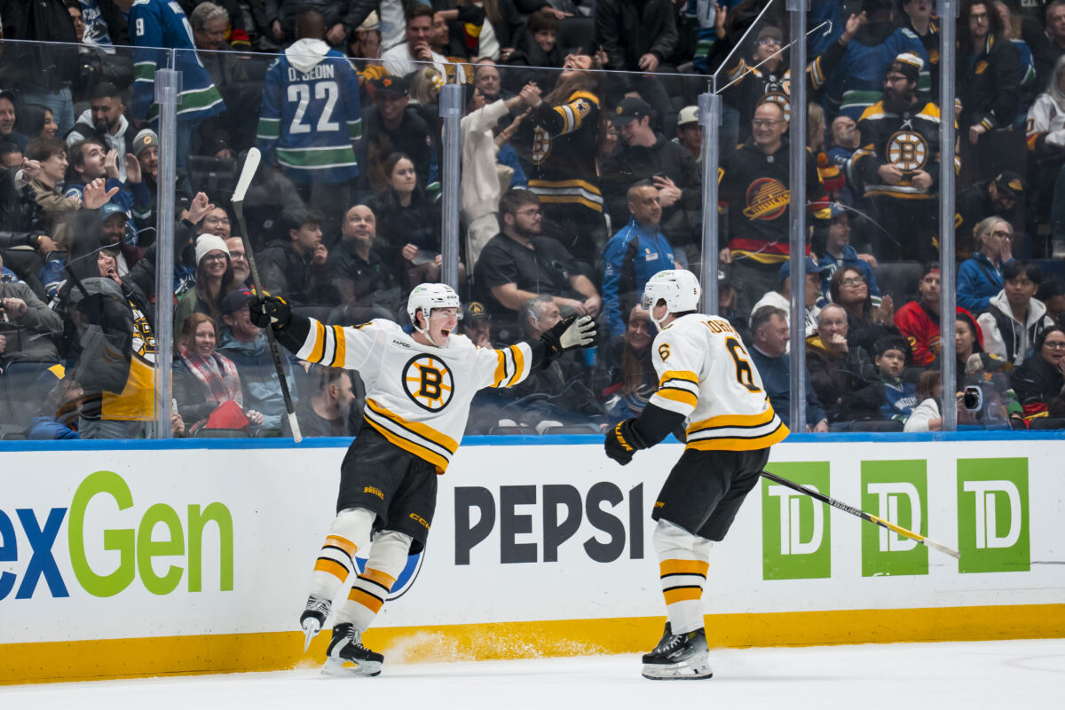 Fraser Minten Boston Bruins