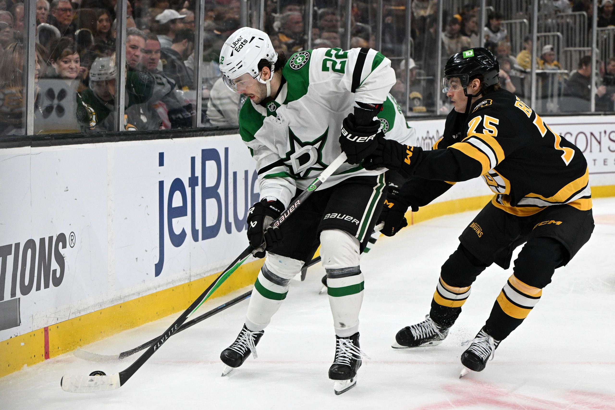 Predators Acquire Bourque, Lyubushkin From Stars for Draft Picks