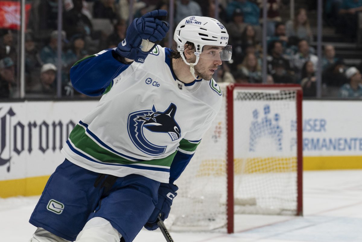 Linus Karlsson Vancouver Canucks