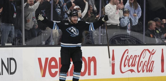 Blackhawks Opened 2026 Free Agency With No Surprises