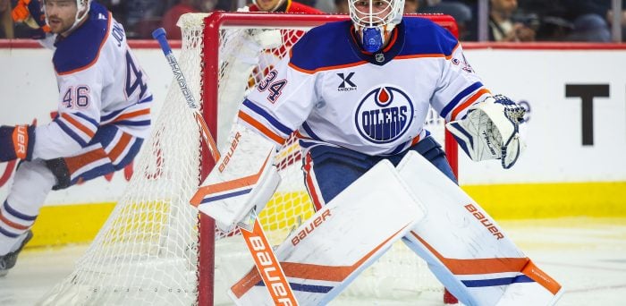 How the Oilers Should Handle Their Goaltending Logjam