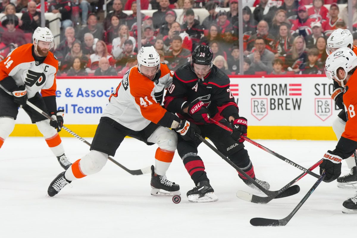 Luke Glendening Philadelphia Flyers Sebastian Aho Carolina Hurricanes