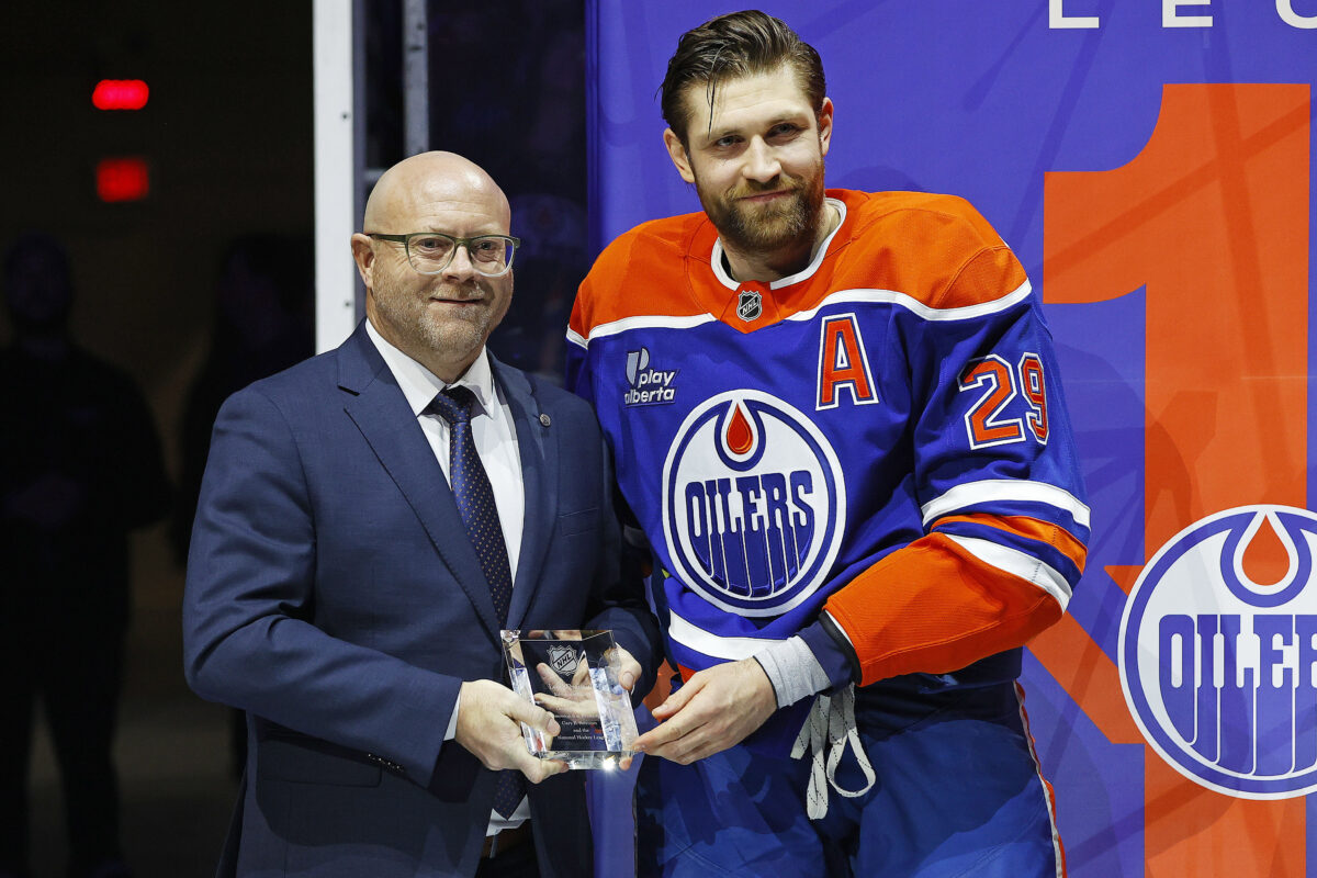 Stan Bowman Leon Draisaitl Edmonton Oilers